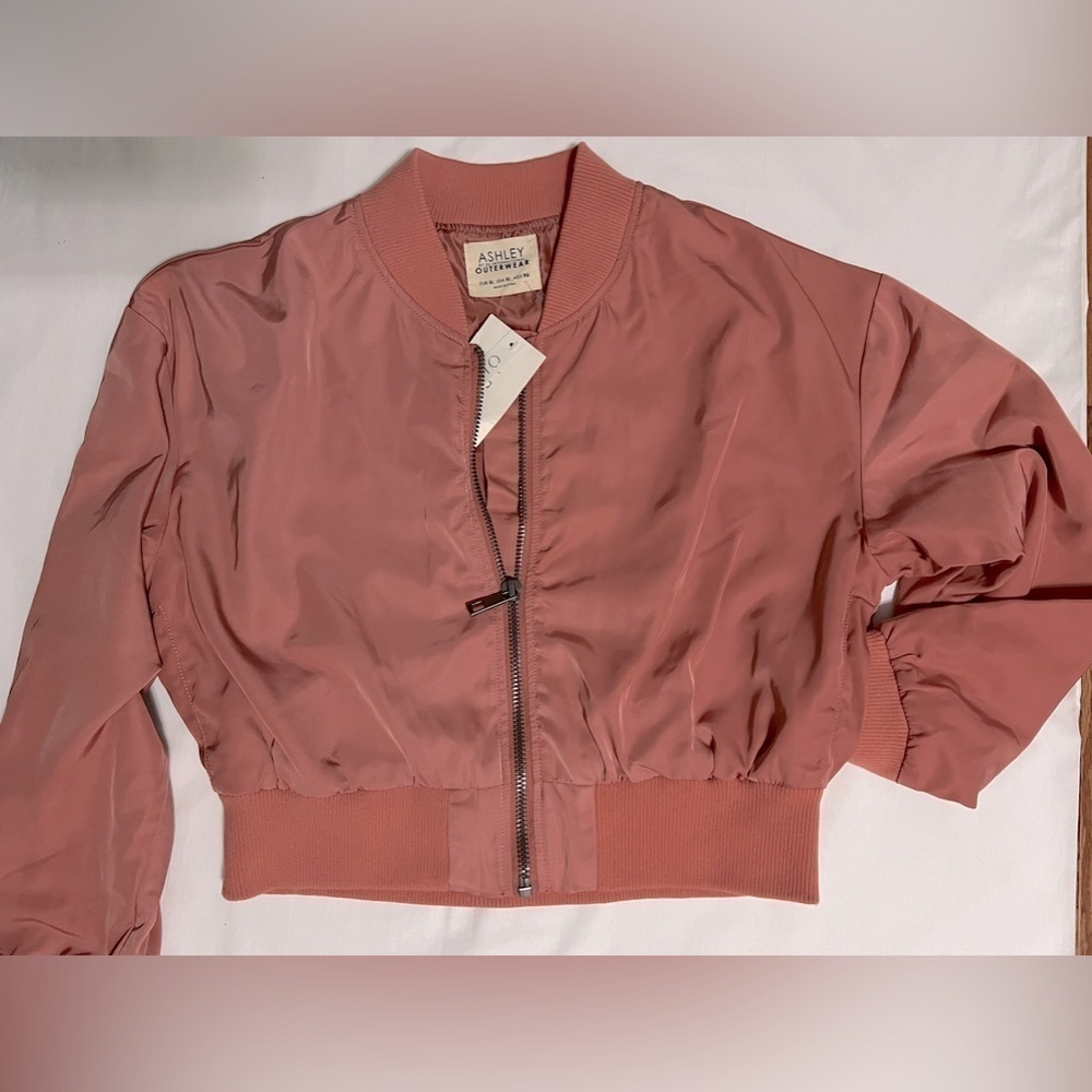 NWT Ashley By 26 International Pink Coral Bomber style Cropped Jacket Size XL - Picture 4 of 8